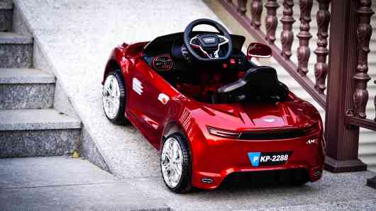 High quality four-wheel electric vehicle for children