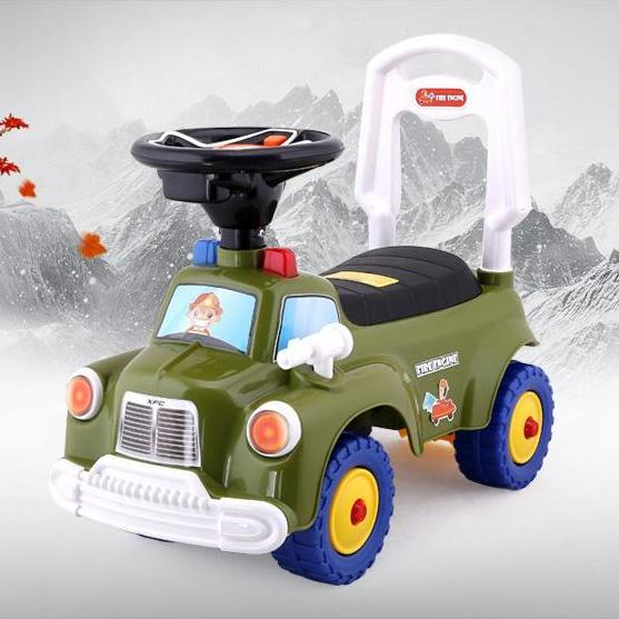 Hot sale children's inertia scooter car